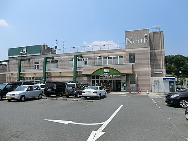 Fuji戸室店まで550m