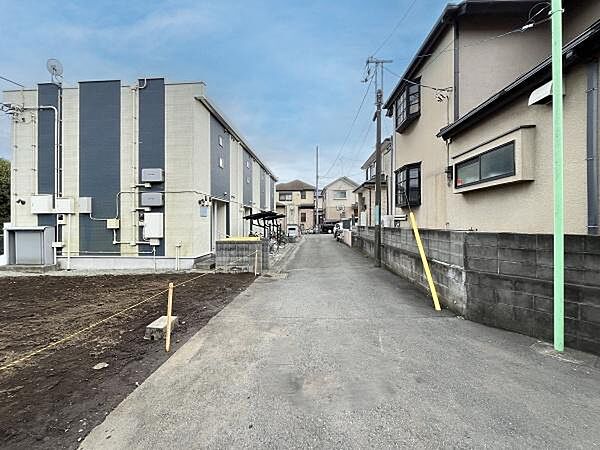 お子様も安心の、戸室小学校すぐ近くです。