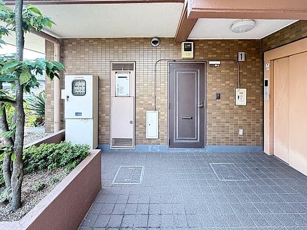 一階なので荷物の多い日も安心です。
