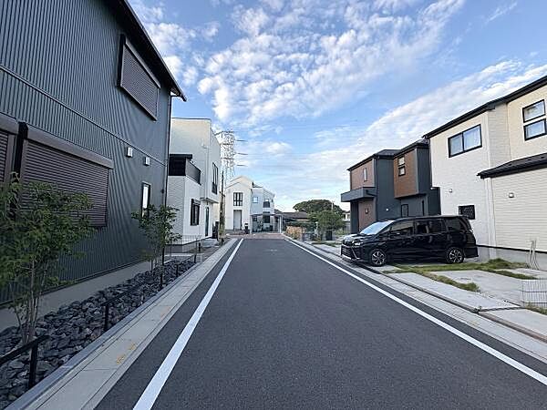 保育園、小学校まで徒歩10分以内。