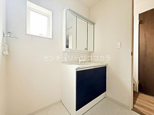 3面鏡シャンプードレッサー