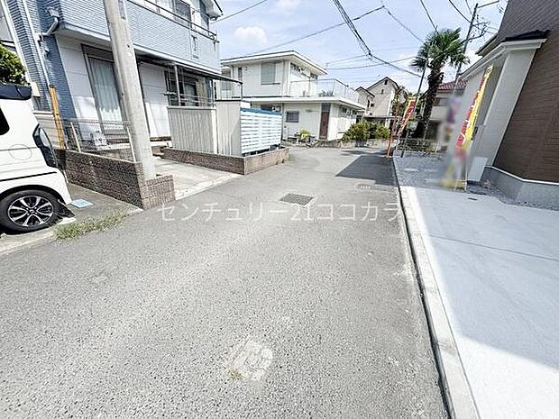 前面道路を含む現地写真