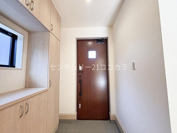 玄関、シューズボックス