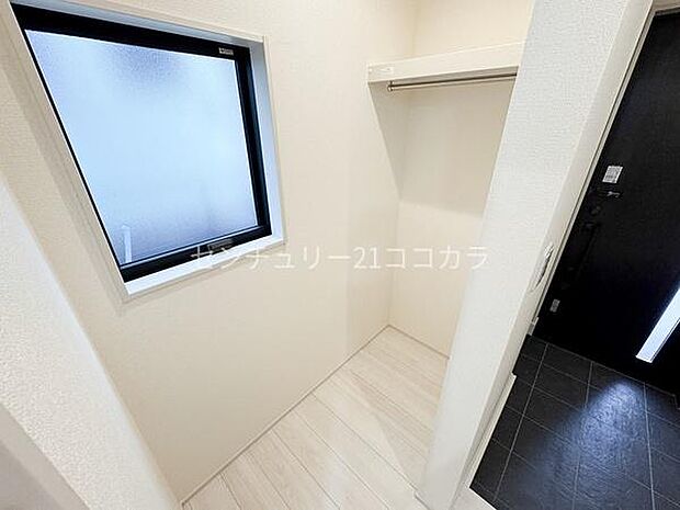 玄関クローゼット