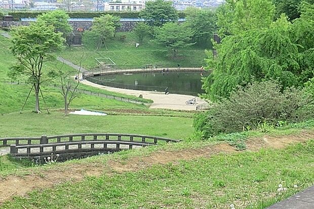 栃谷戸公園まで1000m