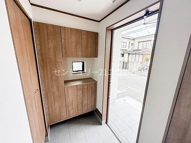 玄関、シューズボックス