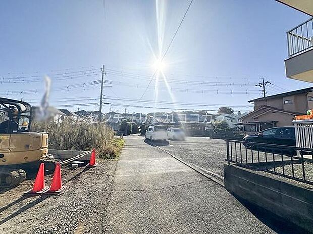 前面道路を含む現地写真