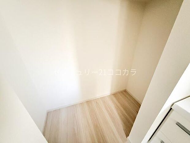 洗面室隣接収納