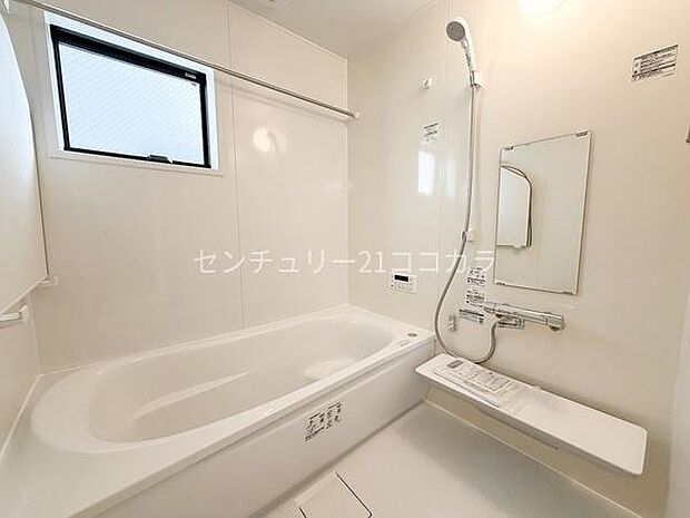 マルチステップ仕様のバスタブ