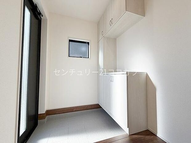 玄関、シューズボックス