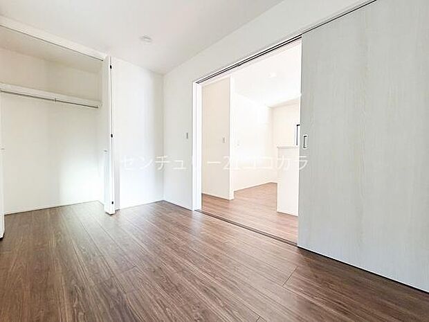 リビングとなり洋室5.0帖