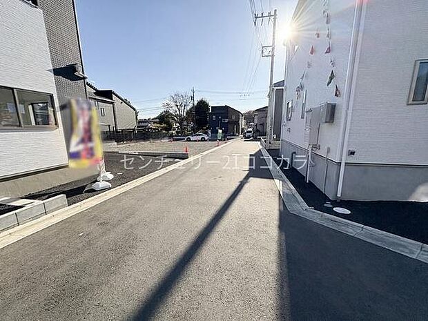 前面道路を含む現地写真