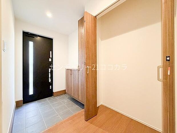 玄関、シューズボックス