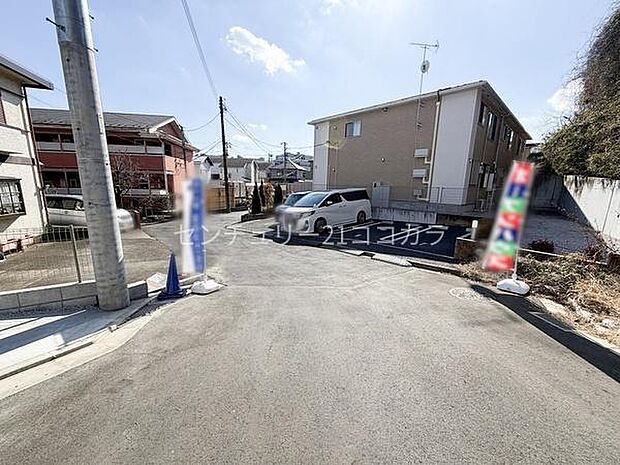 前面道路を含む現地写真