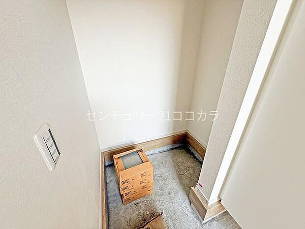 玄関、土間収納