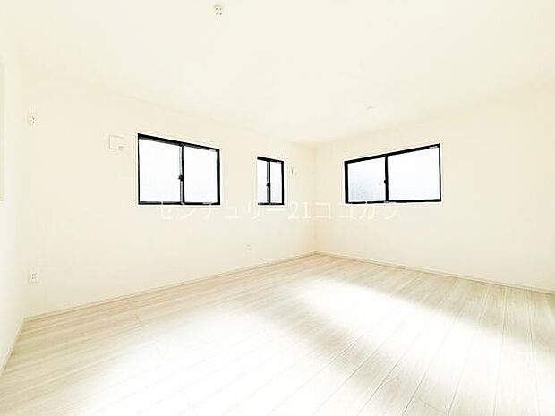 1階洋室5.4帖+5.4帖