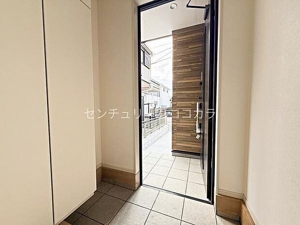 玄関、シューズボックス