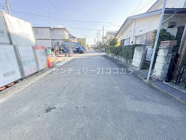 前面道路を含む現地写真