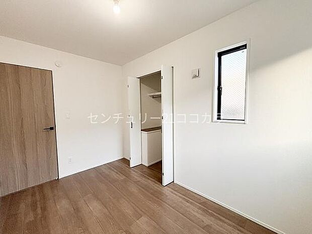 全室2面採光の明るく風通しの良い住空間！休息や趣味といったプライベートの時間もゆったり快適に過ごせます。