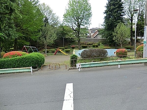 子安東公園まで573m