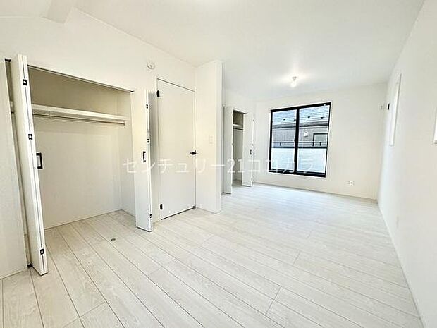 2階洋室 5.25帖+4.5帖