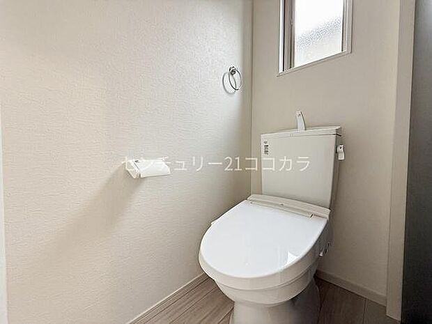 ウォシュレット機能付トイレ