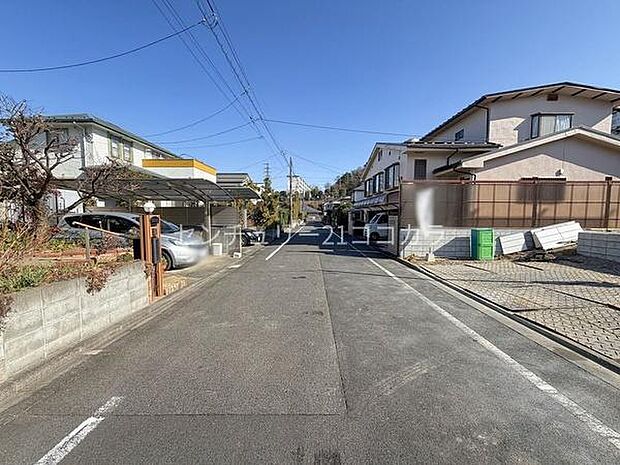 前面道路を含む現地写真