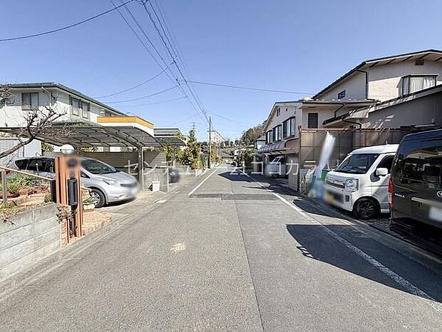 前面道路を含む現地写真
