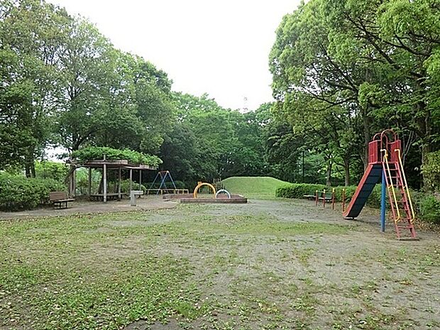 望地公園まで1057m