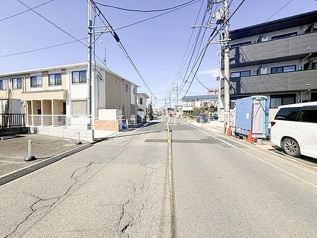 前面道路を含む現地写真