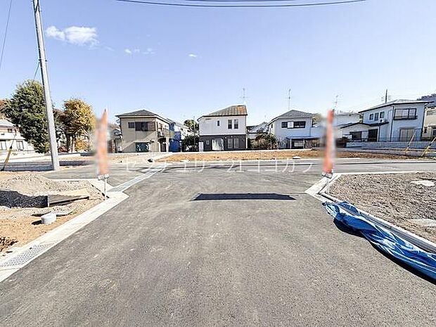 前面道路を含む現地写真