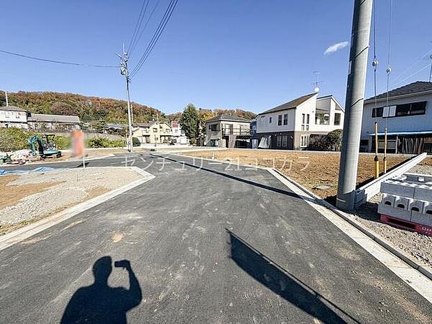 前面道路を含む現地写真