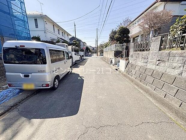 前面道路を含む現地写真