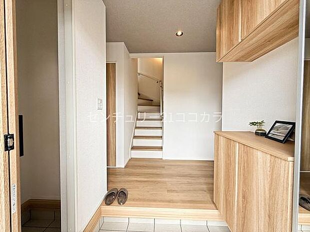 玄関、シューズボックス