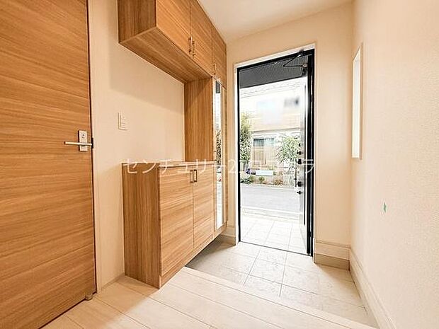 玄関、シューズボックス