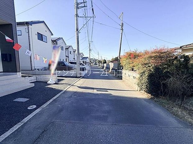 前面道路を含む現地写真
