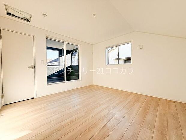 2階洋室8帖