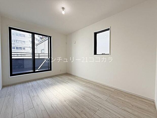 2階洋室6.7帖