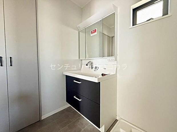 3面鏡シャンプードレッサー