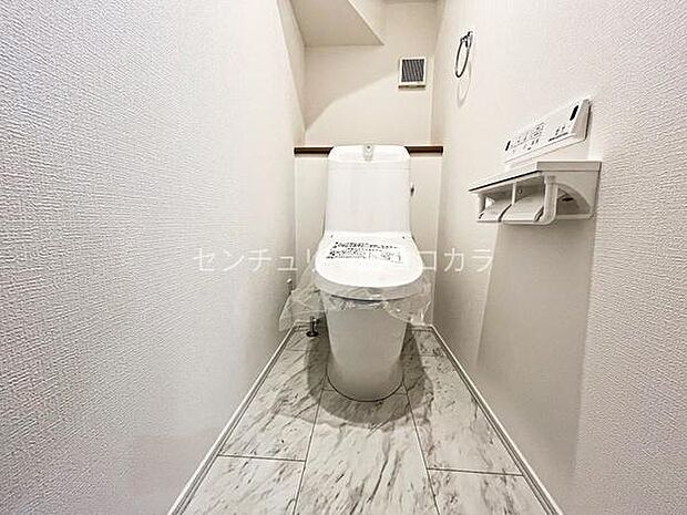 ウォシュレット機能付トイレ