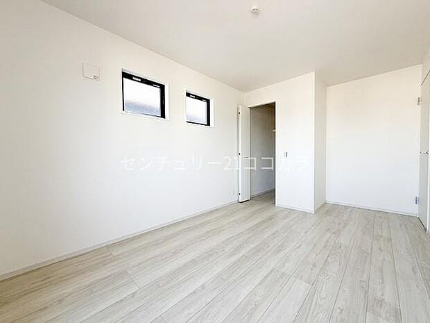 2階洋室6.7帖