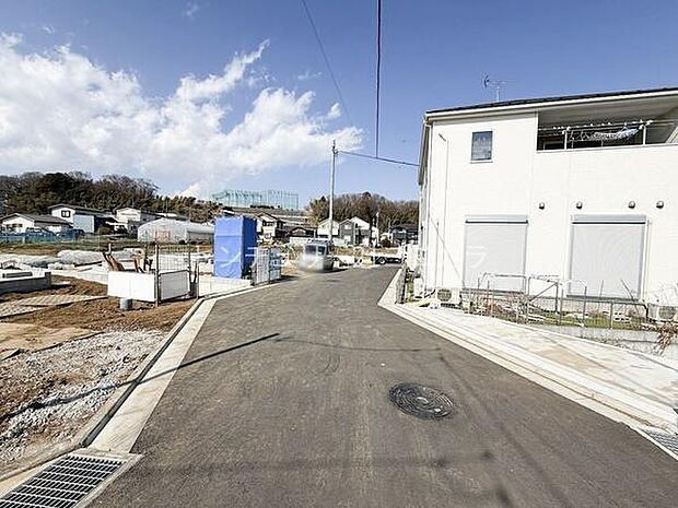 前面道路を含む現地写真