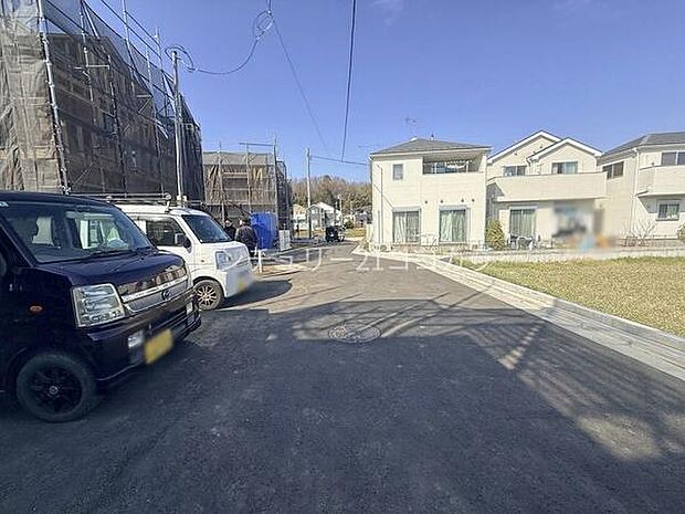 前面道路を含む現地写真