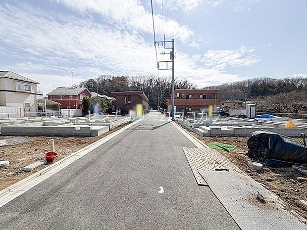 前面道路を含む現地写真