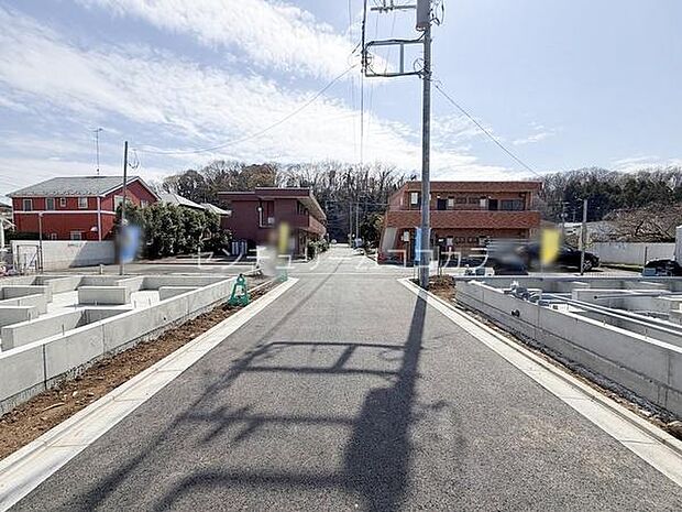 前面道路を含む現地写真