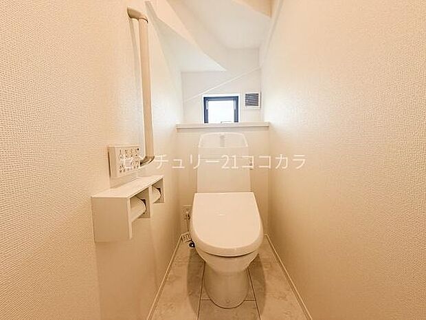 ウォシュレット機能付トイレ