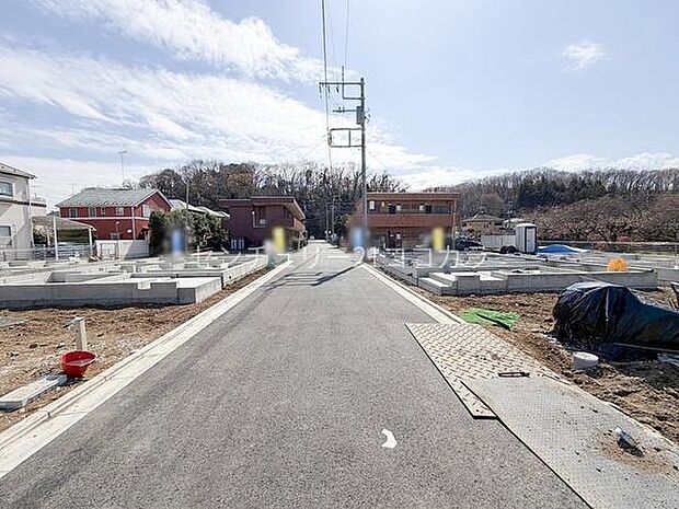 前面道路を含む現地写真