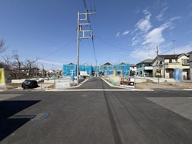 前面道路を含む現地写真