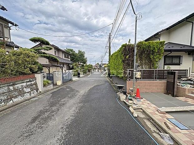 前面道路を含む現地写真