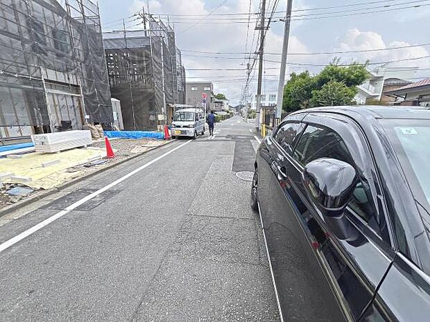前面道路を含む現地写真